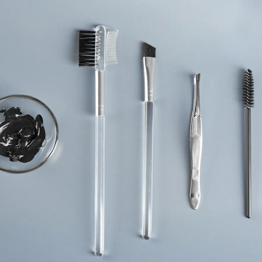 Eyebrow micropigmentation